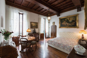 Appartamento in Antico Convento, Florence